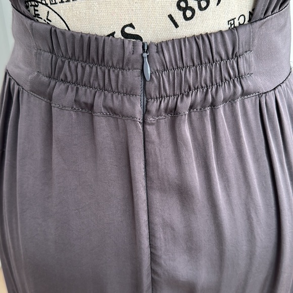 Stillwater. The Jessi Midi in Charcoal - Picture 3 of 13